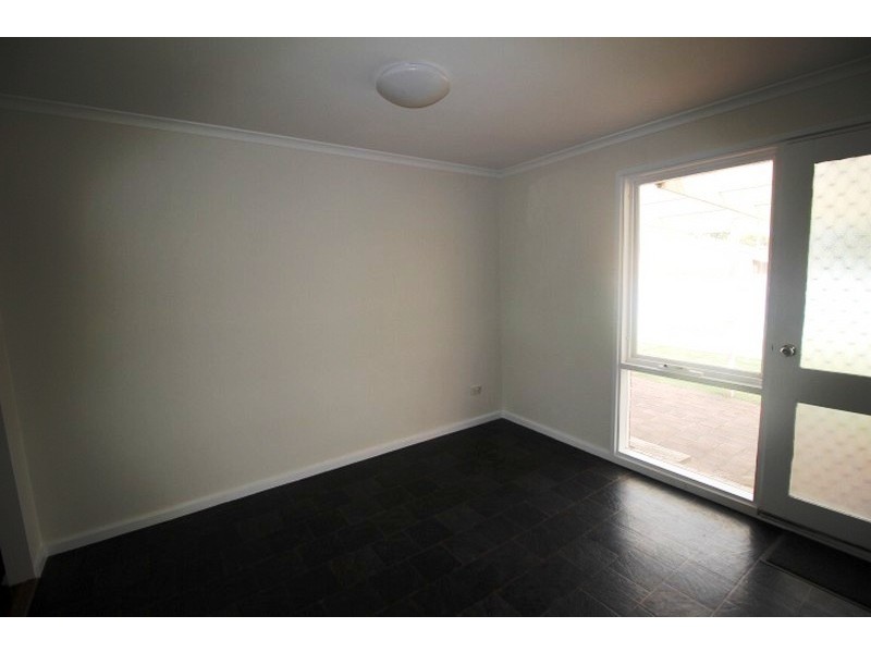 15 Cooder Crescent, Morphett Vale SA 5162