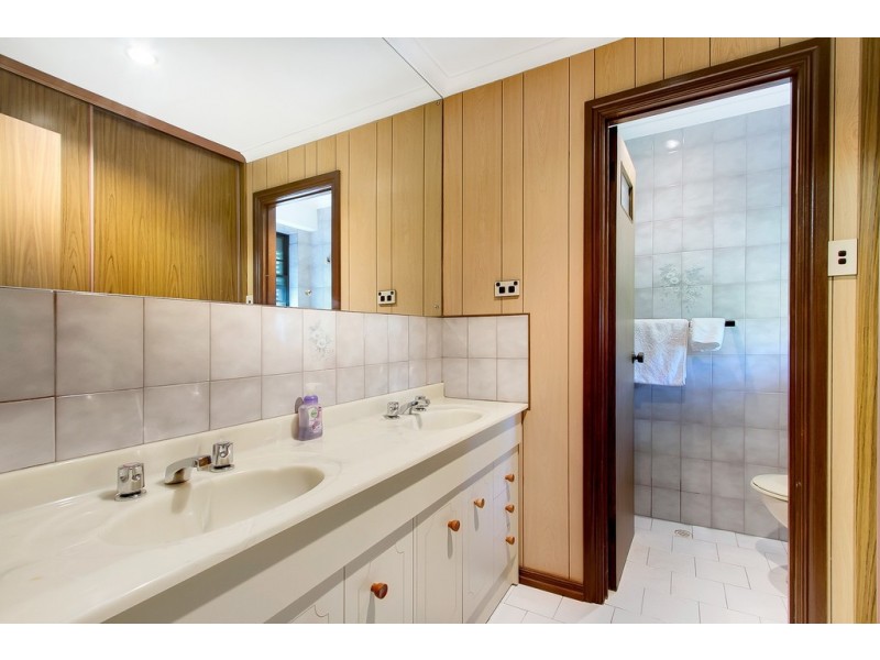 79 Fiveash Drive, Pasadena SA 5042