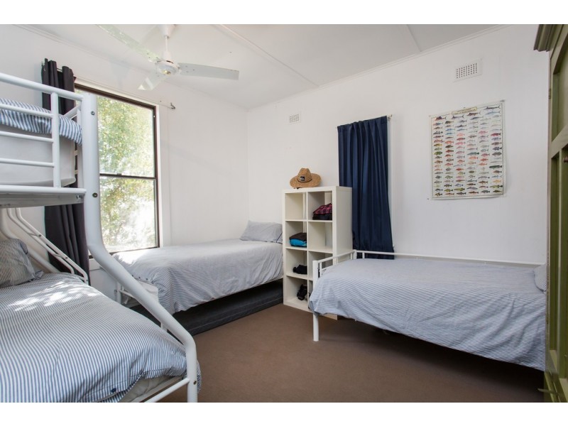 60 Mundoo Channel Drive, Hindmarsh Island SA 5214