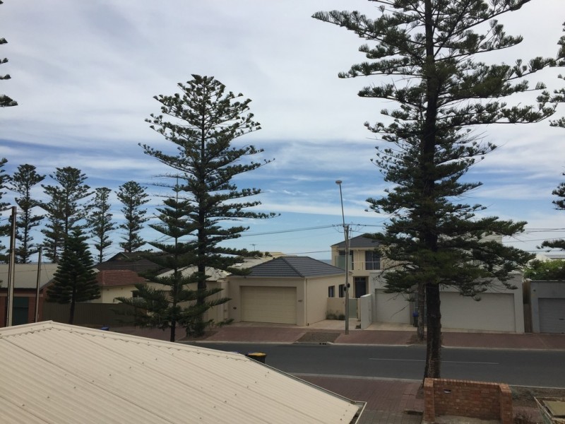 2/550 Seaview Road, Grange SA 5022