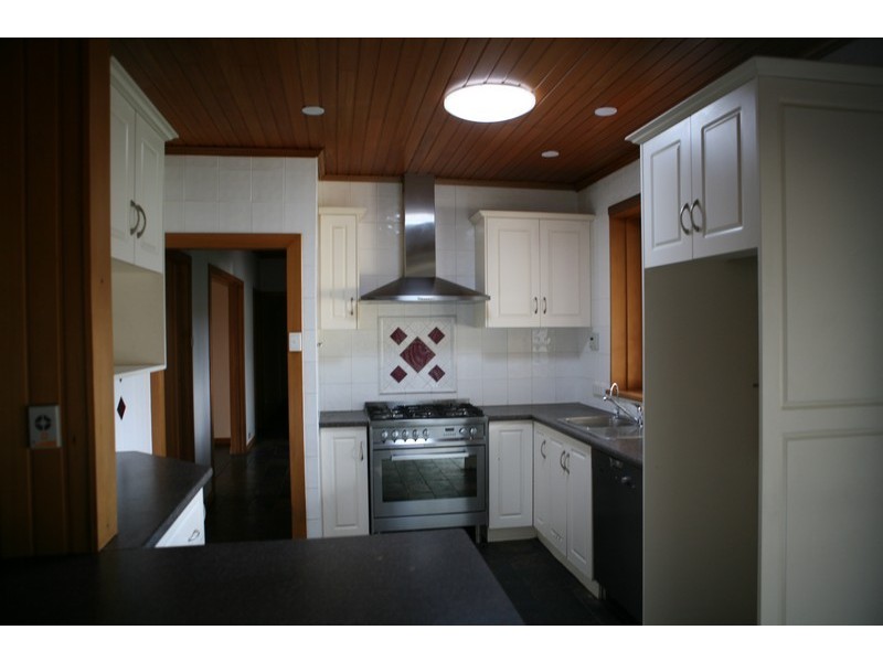 3 Barker Avenue, Findon SA 5023