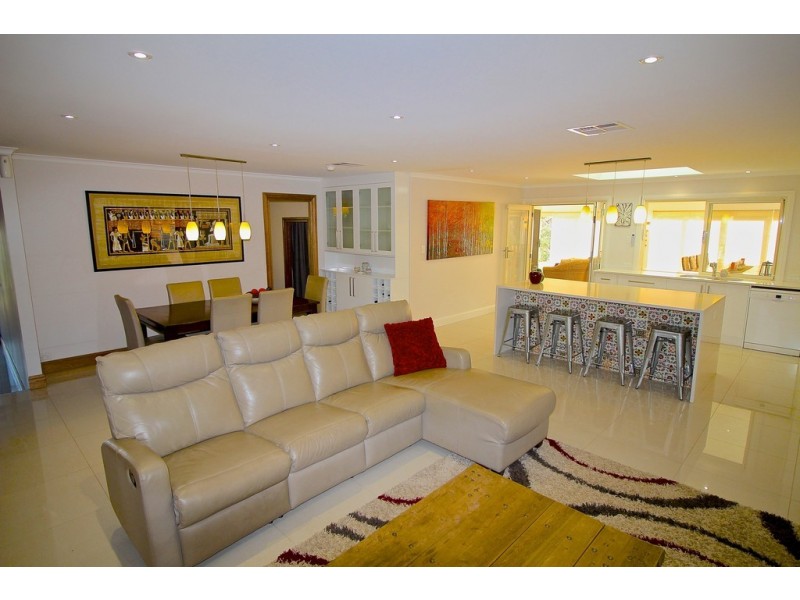 35 Caroline Avenue, Belair SA 5052