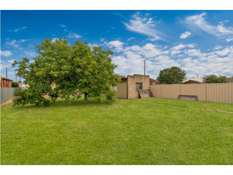 225 Tapleys Hill Road, Seaton SA 5023