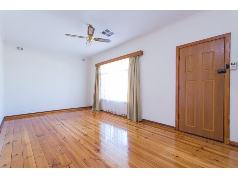 17 Lucas Street, Woodville South SA 5011