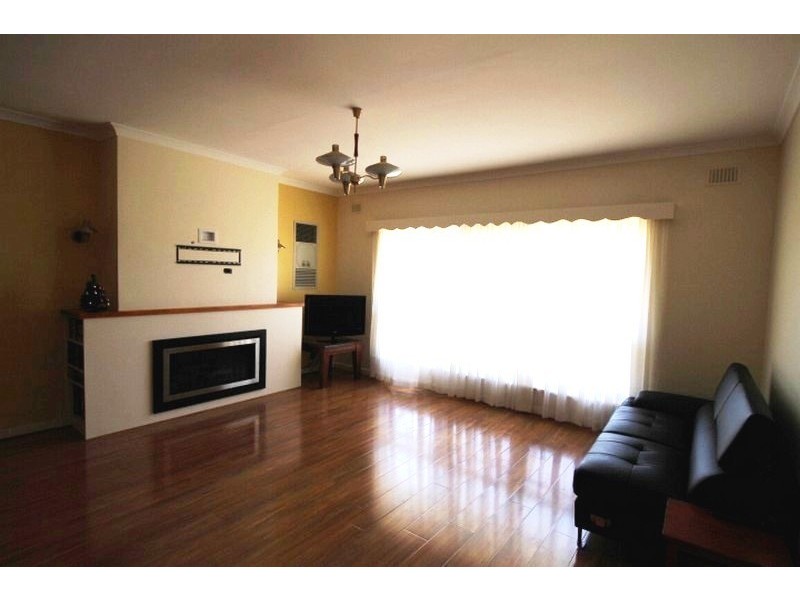 40 Caufield Avenue, Cumberland Park SA 5041