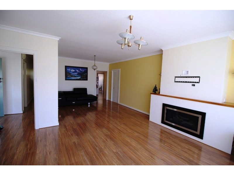 40 Caufield Avenue, Cumberland Park SA 5041