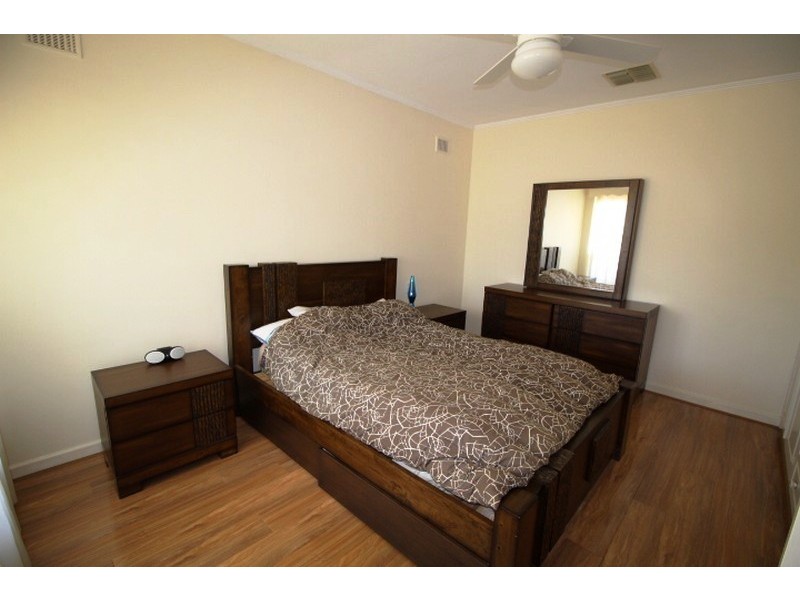 40 Caufield Avenue, Cumberland Park SA 5041