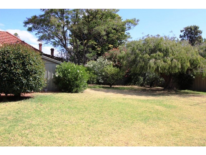 40 Caufield Avenue, Cumberland Park SA 5041