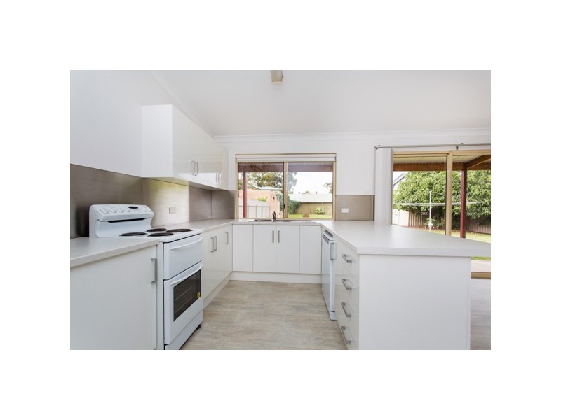 39 Addison Road, Black Forest SA 5035