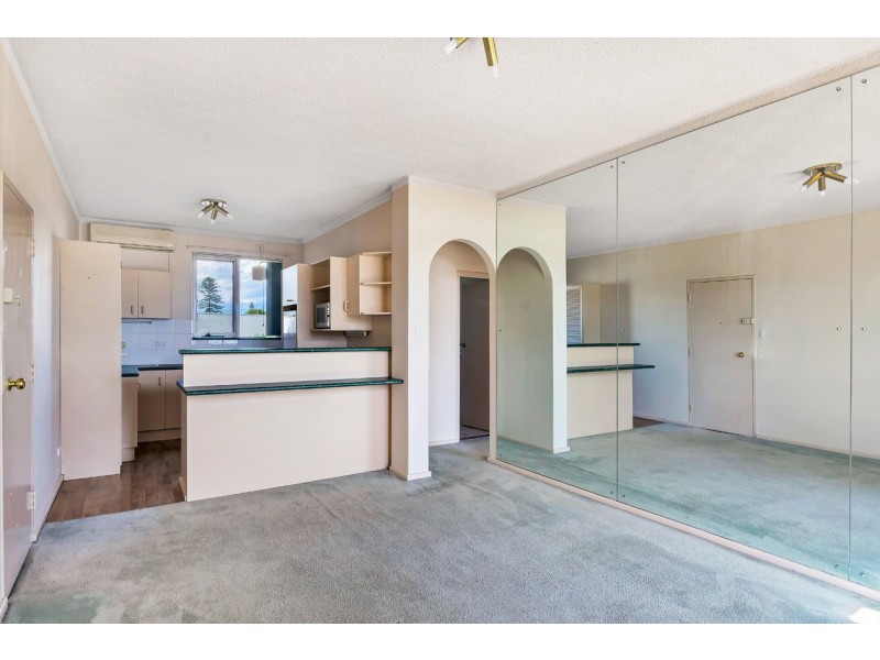 8/28 Pier Street, Glenelg South SA 5045