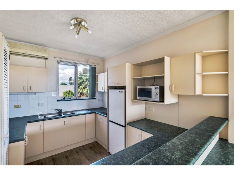 8/28 Pier Street, Glenelg South SA 5045