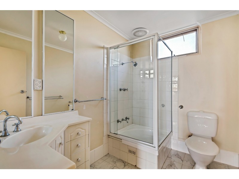 8/28 Pier Street, Glenelg South SA 5045