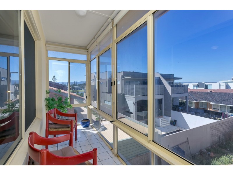 12/22 North Esplanade, Glenelg North SA 5045