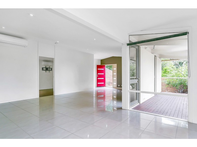 5 Holmes Court, Flagstaff Hill SA 5159