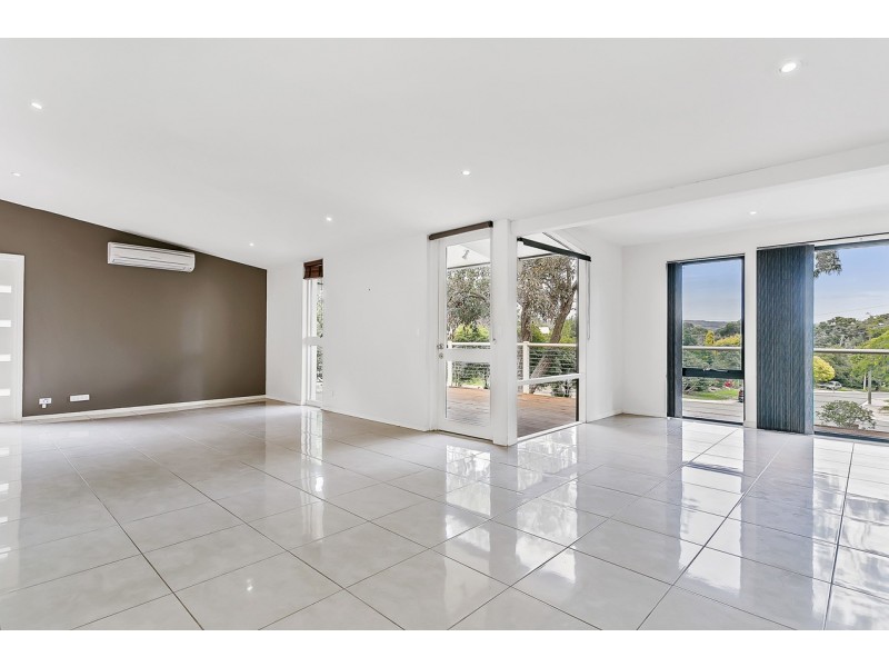 5 Holmes Court, Flagstaff Hill SA 5159