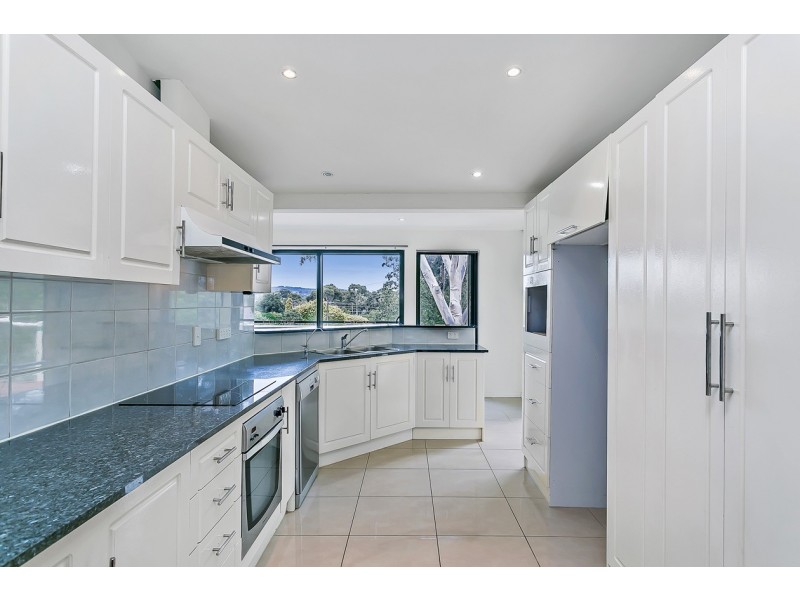 5 Holmes Court, Flagstaff Hill SA 5159