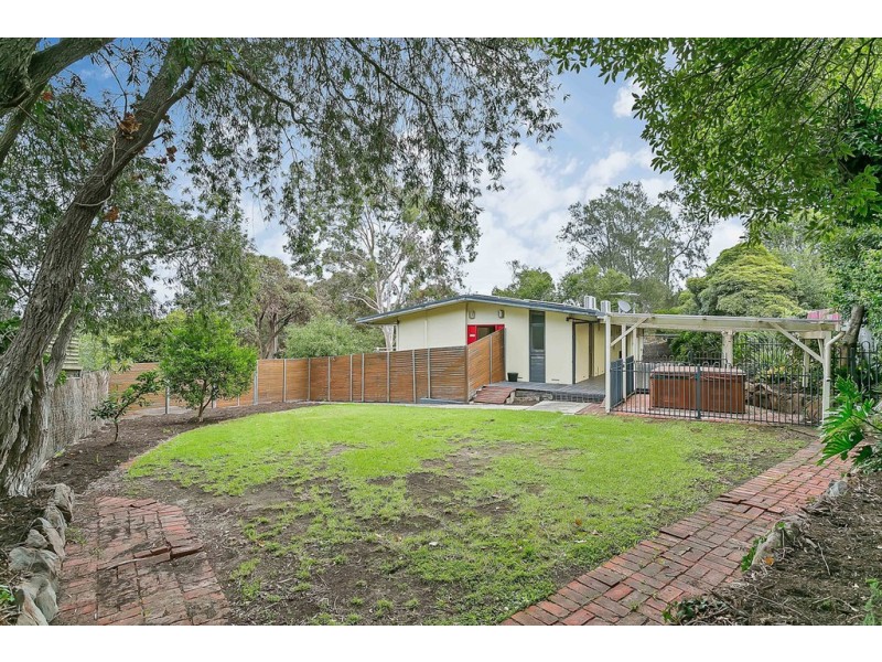 5 Holmes Court, Flagstaff Hill SA 5159
