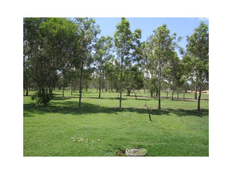 Lockyer Waters QLD 4311