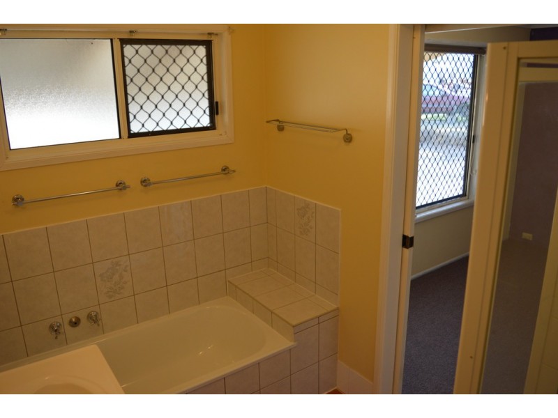 Kensington Grove QLD 4341