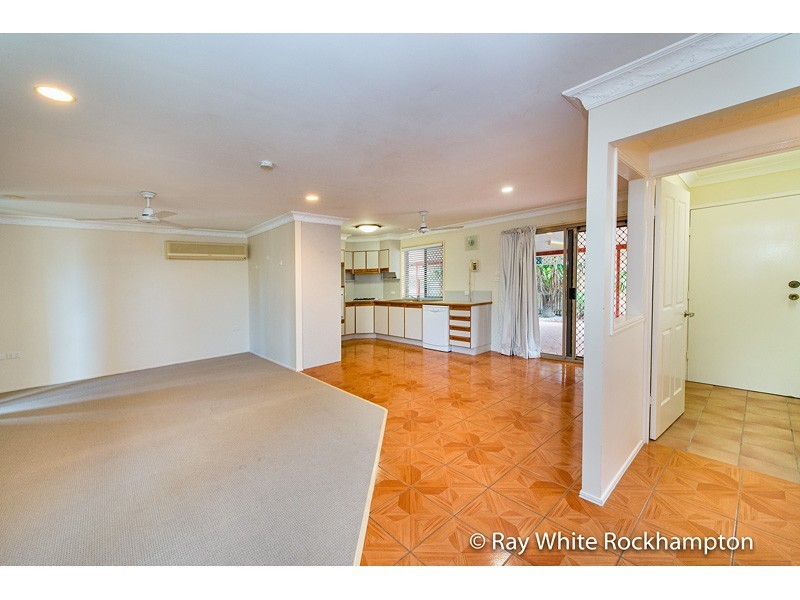 14 Bondeson Drive, Parkhurst QLD 4702