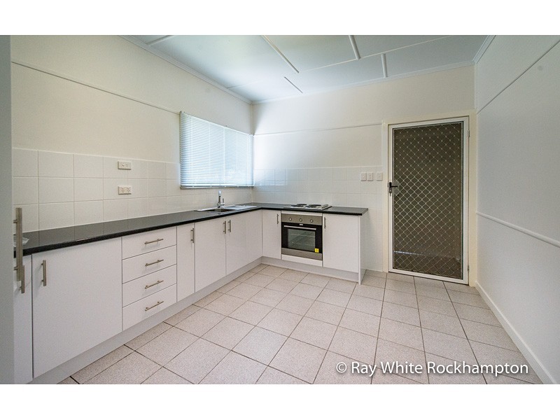 68 Haynes Street, Park Avenue QLD 4701