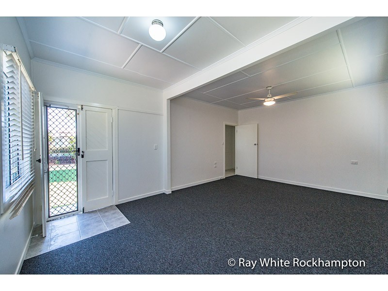 68 Haynes Street, Park Avenue QLD 4701