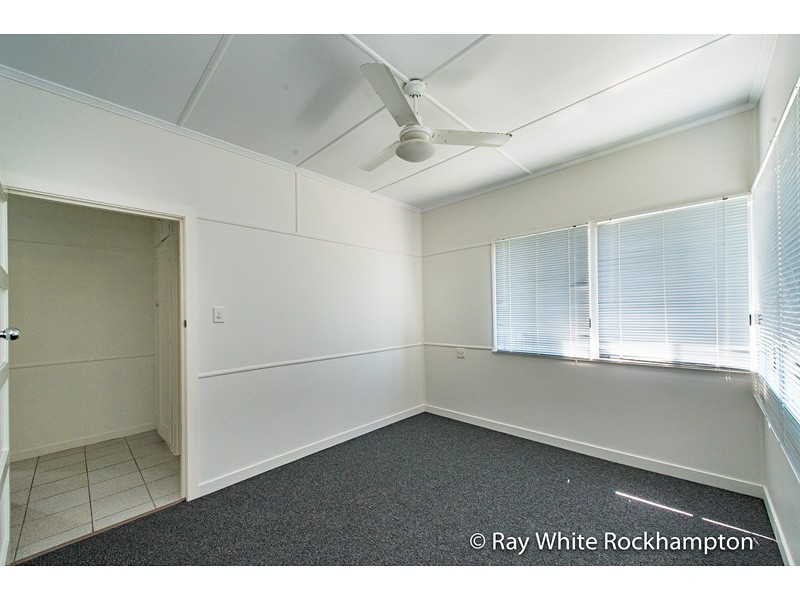 68 Haynes Street, Park Avenue QLD 4701