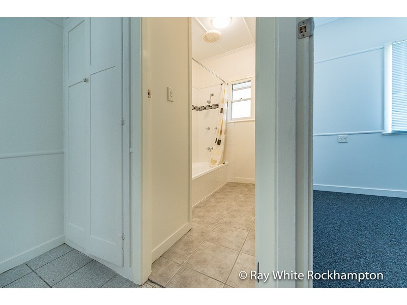 68 Haynes Street, Park Avenue QLD 4701