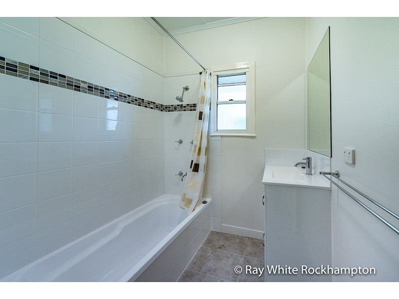 68 Haynes Street, Park Avenue QLD 4701