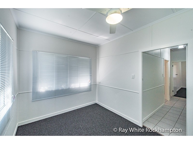 68 Haynes Street, Park Avenue QLD 4701