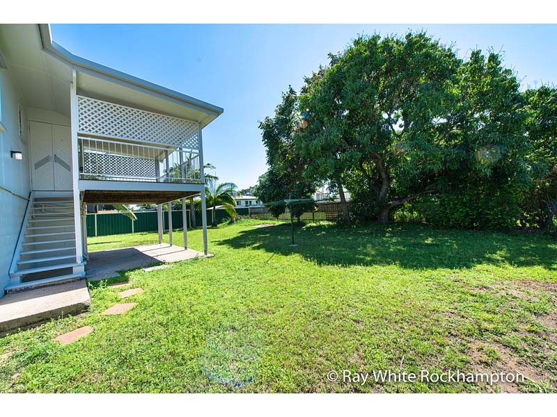 68 Haynes Street, Park Avenue QLD 4701