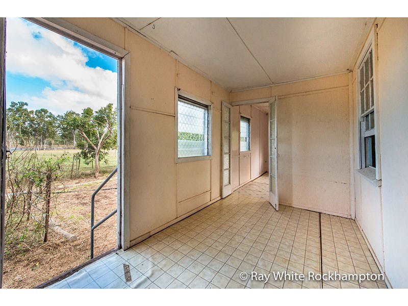 170 Black Creek Road, Nerimbera QLD 4701