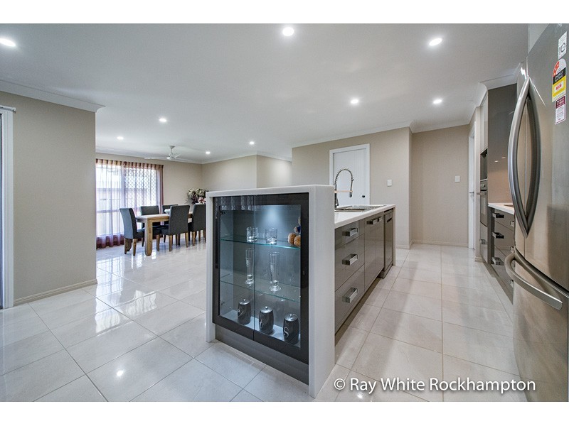 15 Edenbrook Drive, Parkhurst QLD 4702