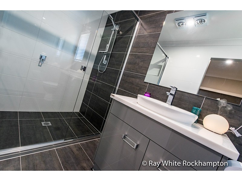 15 Edenbrook Drive, Parkhurst QLD 4702