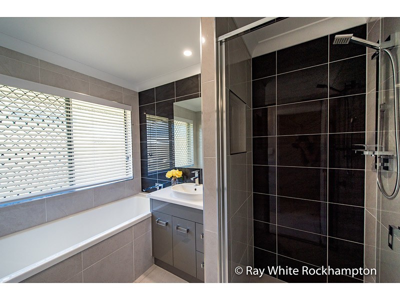 15 Edenbrook Drive, Parkhurst QLD 4702