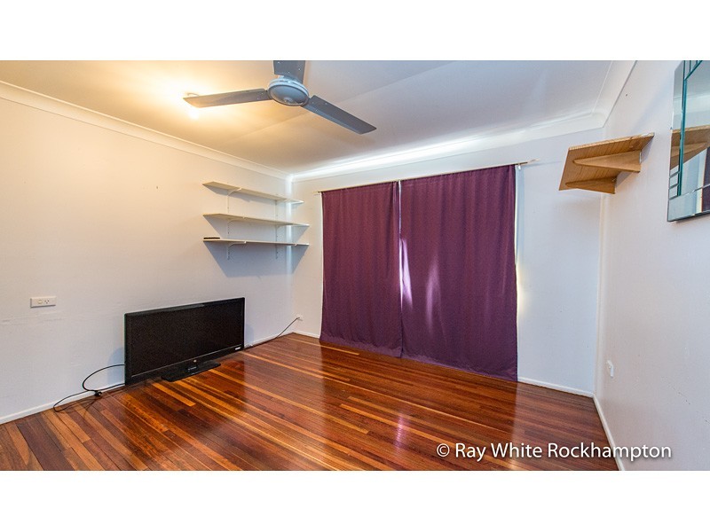 17 Werner Street, Park Avenue QLD 4701