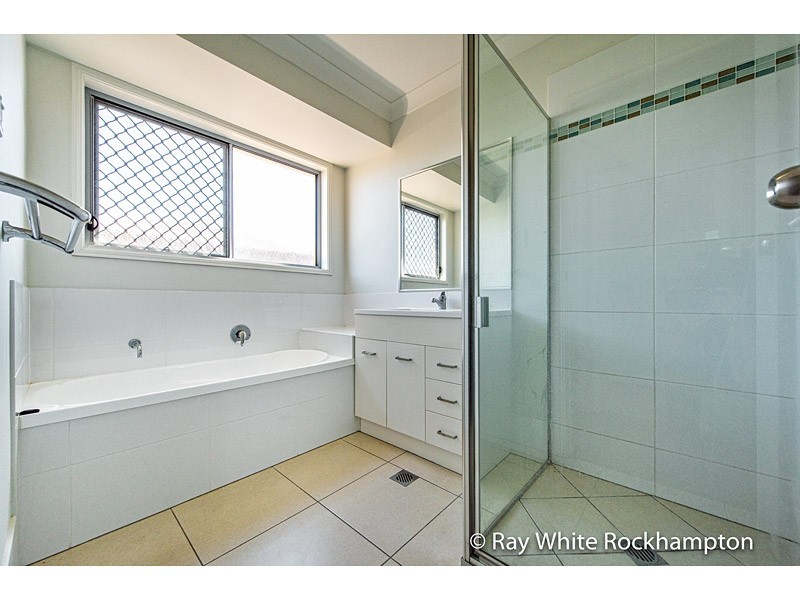 27 Kildare Crescent, Parkhurst QLD 4702