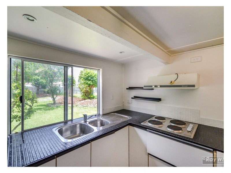 190 Mostyn Street, Berserker QLD 4701