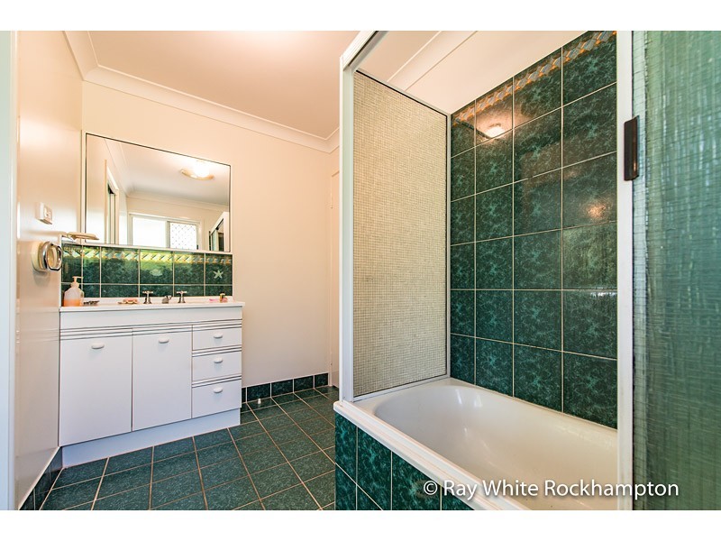34 Arthur Street, Gracemere QLD 4702