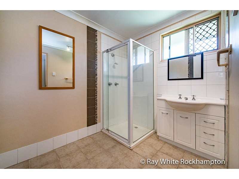 9 Vyner Street, Wandal QLD 4700