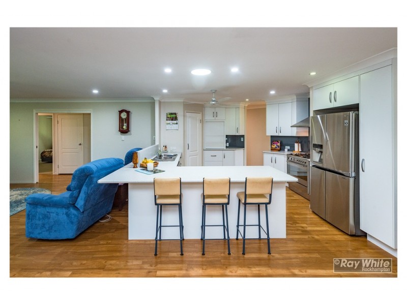 32 Stirling Drive, Rockyview QLD 4701