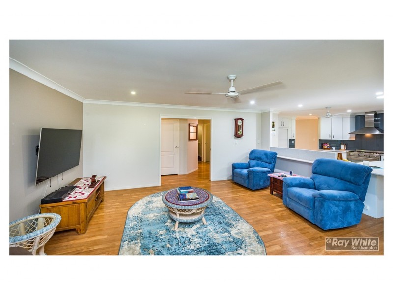 32 Stirling Drive, Rockyview QLD 4701