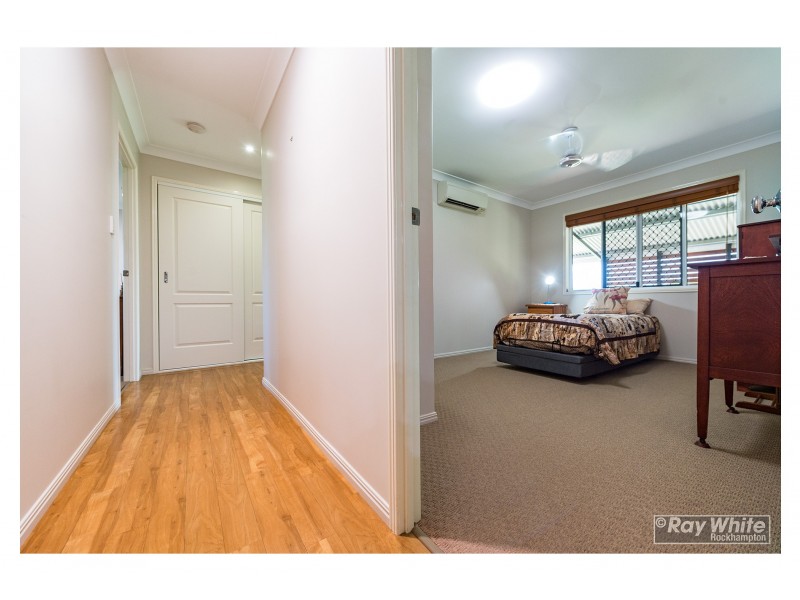 32 Stirling Drive, Rockyview QLD 4701