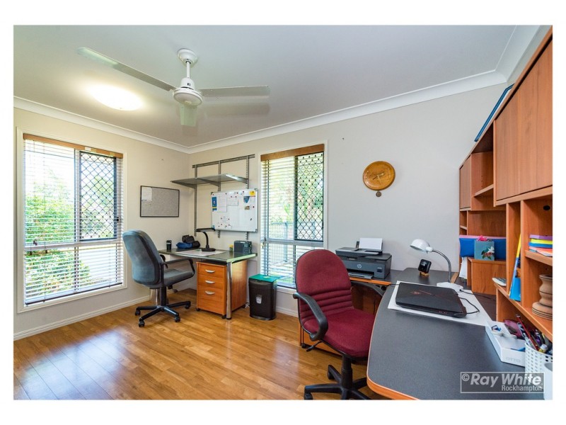 32 Stirling Drive, Rockyview QLD 4701