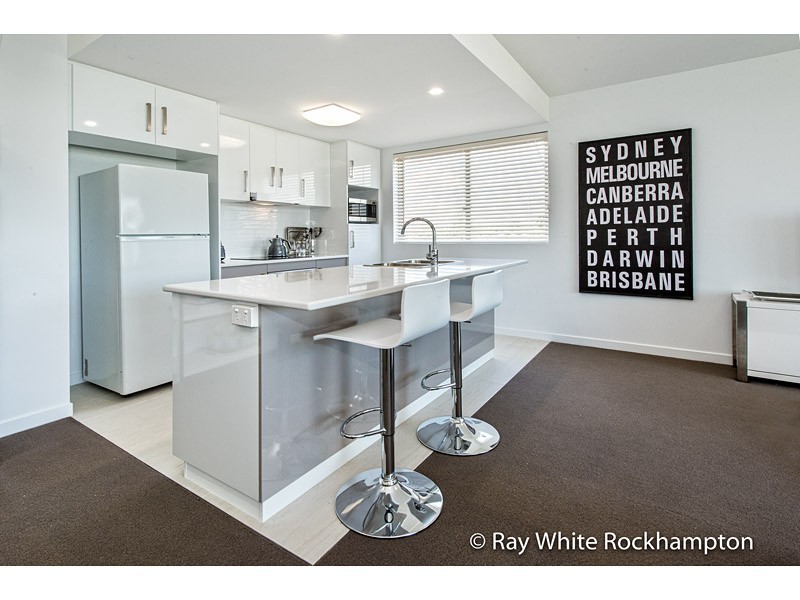 401/2-4 Victoria Parade, Rockhampton City QLD 4700