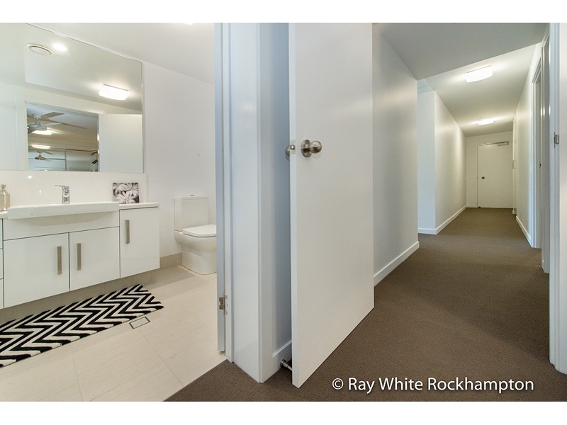 401/2-4 Victoria Parade, Rockhampton City QLD 4700