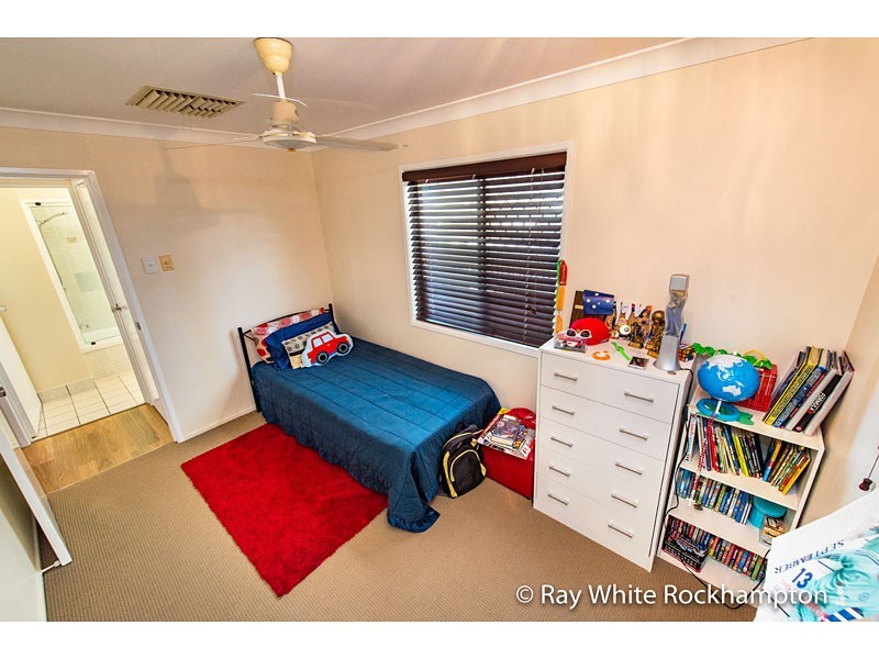 21 Elwing Street, Kawana QLD 4701