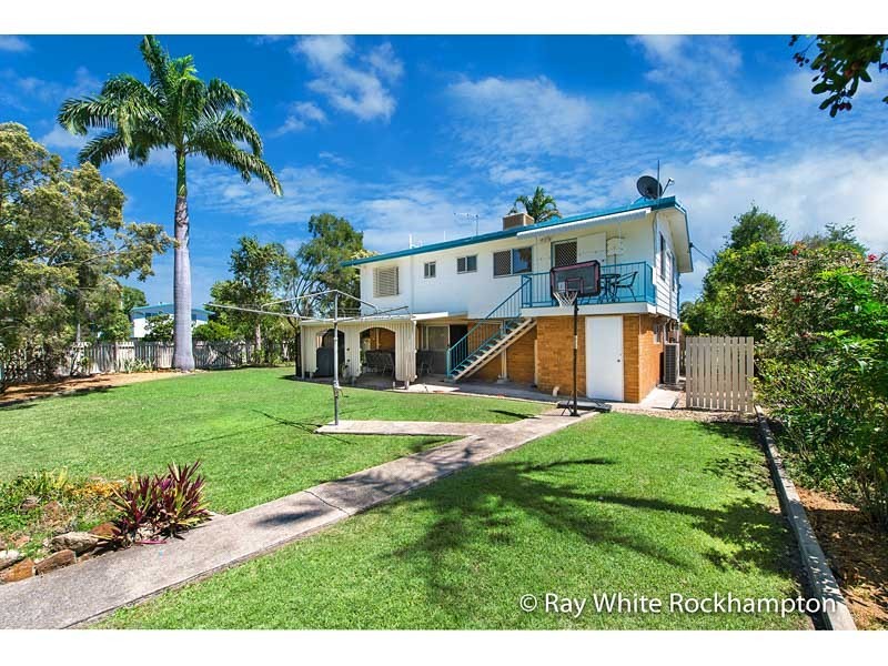 21 Elwing Street, Kawana QLD 4701