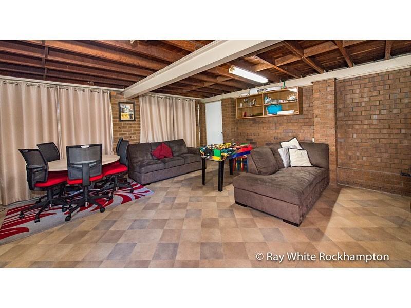 21 Elwing Street, Kawana QLD 4701