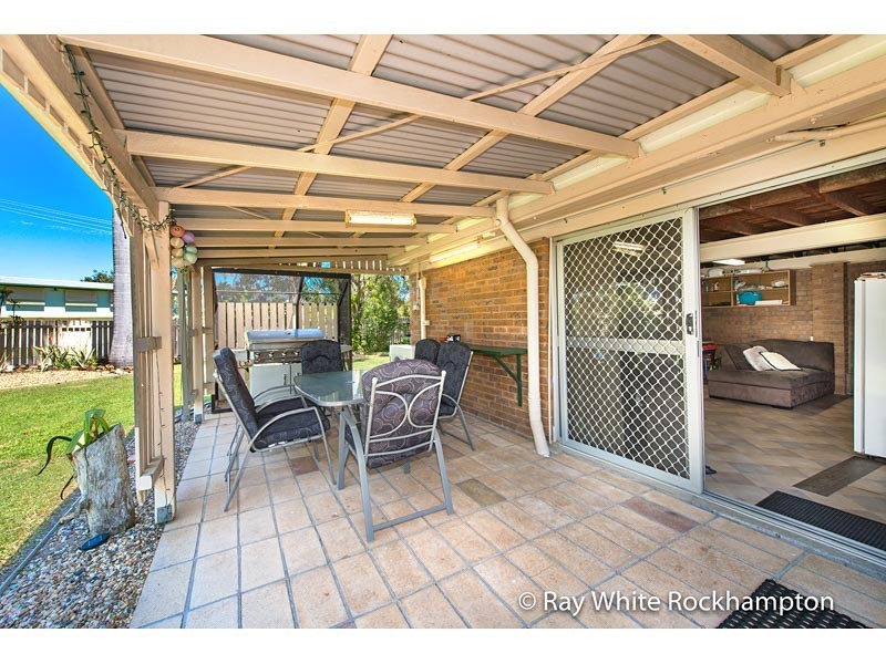 21 Elwing Street, Kawana QLD 4701